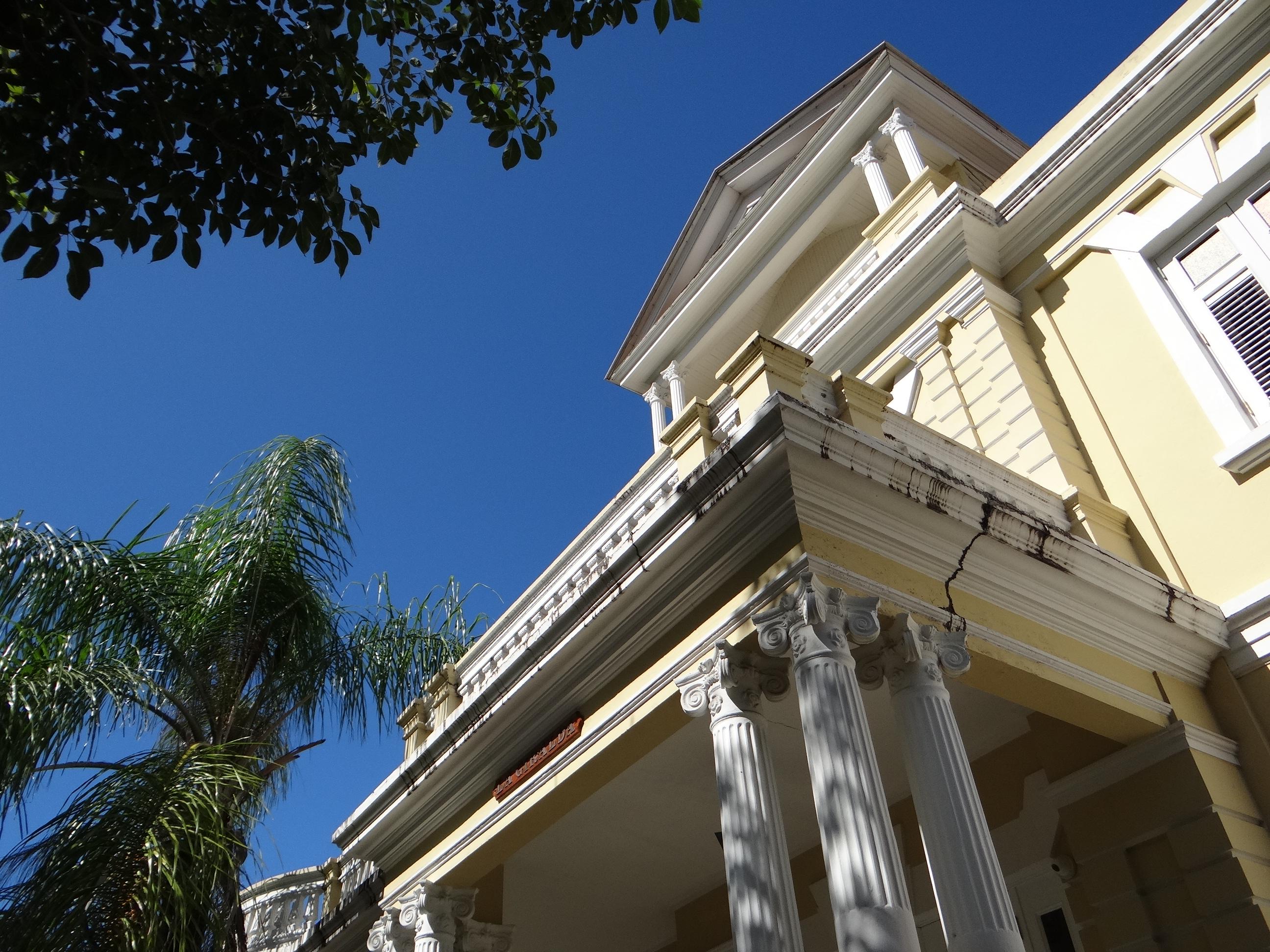 Casa La Giralda - Avenida Miramar, esquina calle Marti 651 - San Juan (Miramar) - 2014 00076